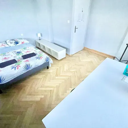 Fantastic Waw - Ch-v 3 Apartment